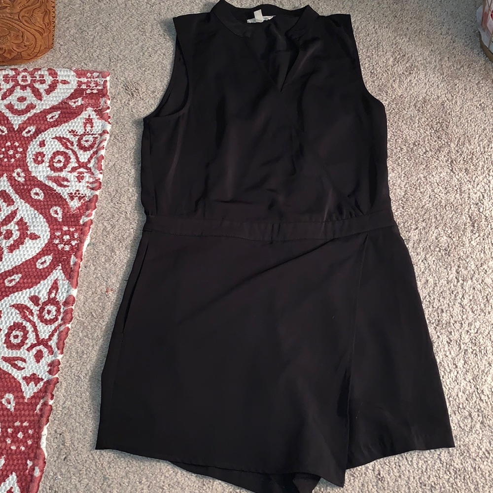 Black romper so cute
